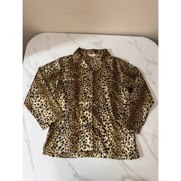 Victoria's Secret Cheetah Print Long Sleeve Pajama Shirt Button Up Women's Small - Picture 1 of 5
